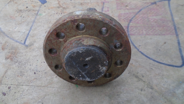 Westlake Plough Parts – Mengele Forager Roller Flange Shaft 10 Hole 