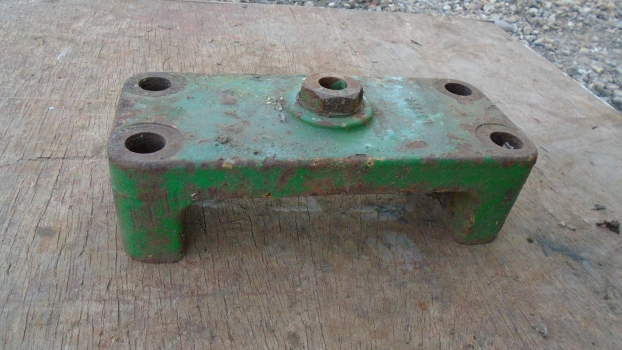 Westlake Plough Parts – John Deere Tractor Drawbar Plate 137226 