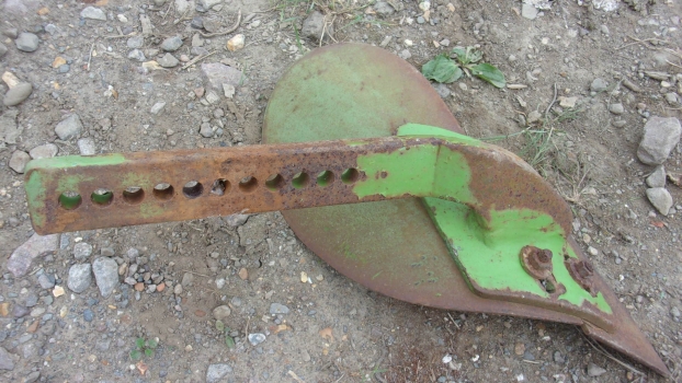 Westlake Plough Parts – Dowdeswell Plough Pin Type Skimmer Rh (d14) 
