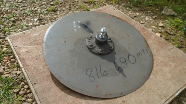Westlake Plough Parts – Massey Ferguson Plough Disc & Hub 18 Inch 816690m91 
