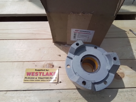 Westlake Plough Parts – Tractor Implement Grain Transfer Hub AV100315 183210C91 