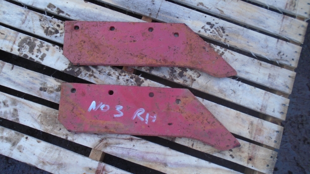 Westlake Plough Parts – KVERNELAND PLOUGH NO 3 RH 1 PIECE SHEARS PAIR 