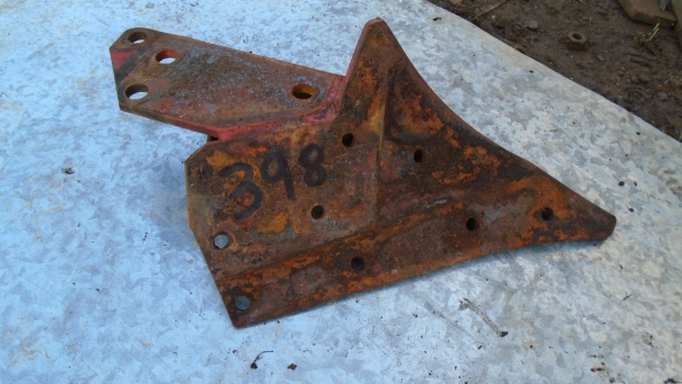 Westlake Plough Parts – Kverneland Model E Plough No 3 Frog Rh (398) 