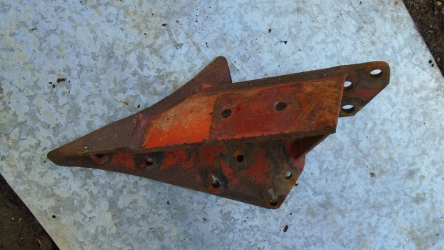 Westlake Plough Parts – Kverneland Model E Plough No 3 Frog Rh (398) 