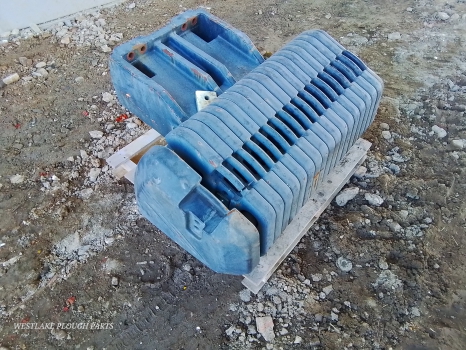Westlake Plough Parts – Mccormick Front Weights Set of 17 
