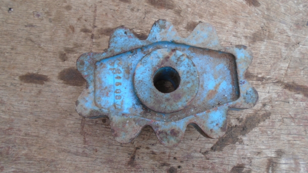 Westlake Plough Parts – Ransomes Johnson Potato Hoover Large Lifter R1608 