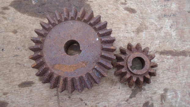 Westlake Plough Parts – Ransomes Johnson Potato Hoover Gear Set Tappered Hole 