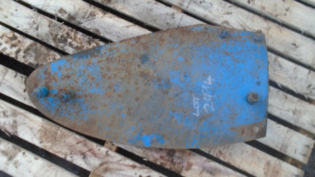 Westlake Plough Parts – RANSOMES PLOUGH UD27 MOULDBOARD RH GENUINE 