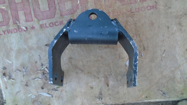Westlake Plough Parts – TRACTOR DRAWBAR BRACKET BLACK 4 HOLE 