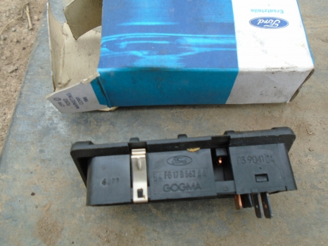 Westlake Plough Parts – FORD TRACTOR SWITCH PARTS X2 6193 924 & 1652 613