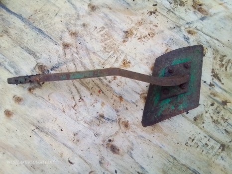 Westlake Plough Parts – Kverneland Model L LH Skimmer Assembly 