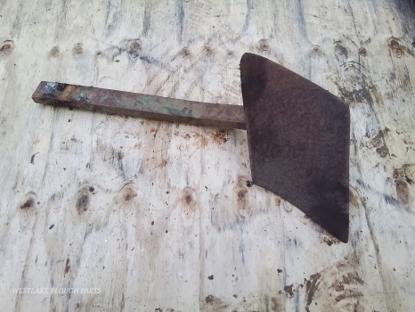 Westlake Plough Parts – Kverneland Model L LH Skimmer Assembly 