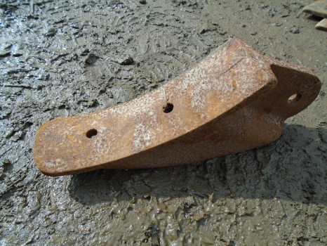 Westlake Plough Parts – Bomford Cultivator Bottom Casting 
