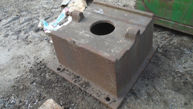 Westlake Plough Parts – Cast Anvil Stand (a) 