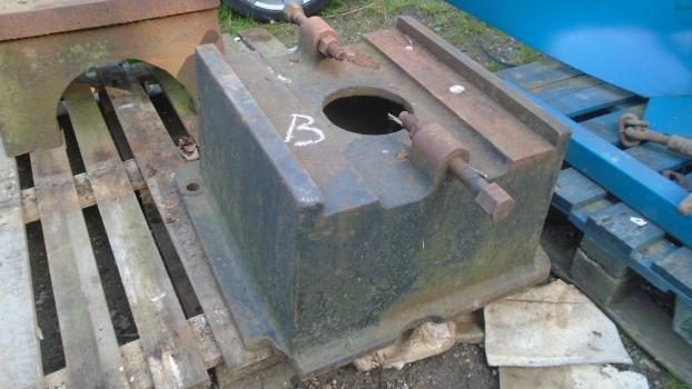 Westlake Plough Parts – Cast Anvil Stand Chipped Corner (b) 