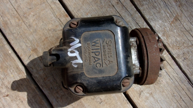 Westlake Plough Parts – Tractor Engine Caterpillar Magneto Wipac Series A 946C 813305 (O1) 