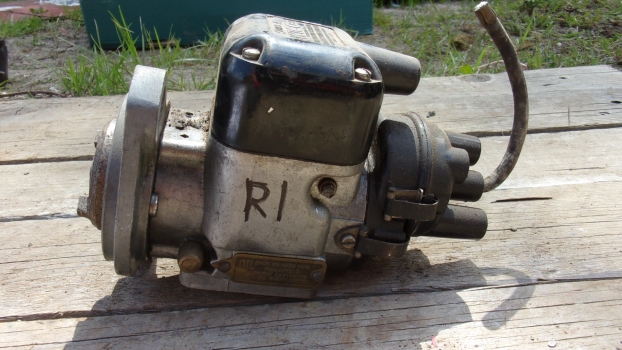 Westlake Plough Parts – Tractor Engine Caterpillar Magneto Wico Series A (R1) 