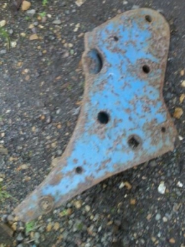 Westlake Plough Parts – RANSOMES SCN PLOUGH FROG RIGHT HAND 2 bolt point fitting