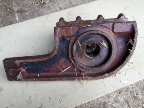 Westlake Plough Parts – International Harvester crawler track casting 705584r2 