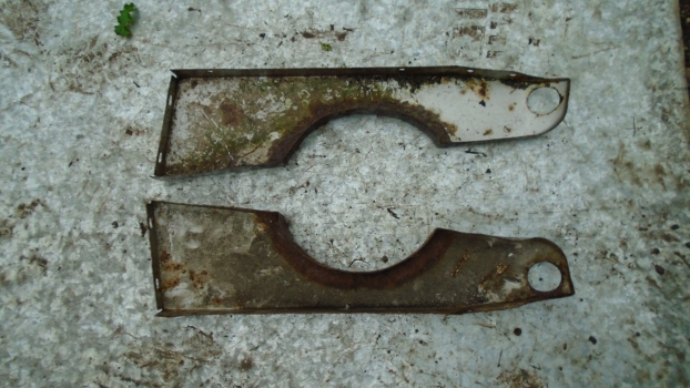 Westlake Plough Parts – Massey Ferguson Tractor 135 Bonnet Panel Modified Pair 