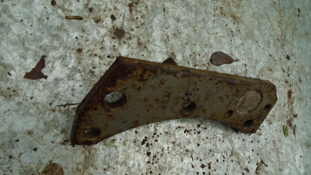Westlake Plough Parts – Massey Ferguson Tractor Pick Up Hitch Bracket 