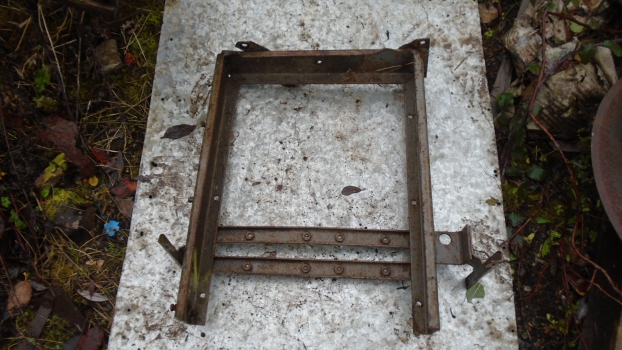 Westlake Plough Parts – Massey Ferguson Tractor Radiator Bracket With Side Brackets 