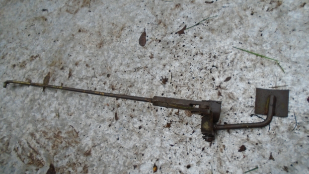 Westlake Plough Parts – Massey Ferguson Tractor Foot Throttle Lever & Rod 