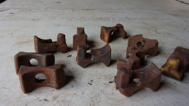 Westlake Plough Parts – New Holland Baler Implement Pick Up Tooth Spacer 130891 X10 