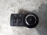 OPEL INSIGNIA SC 2.0 CDTI 130PS S/S 4DR 2012 HEADLIGHT SWITCH  2012      Used