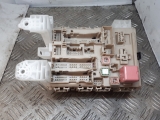 TOYOTA AVENSIS 2.0 D SOL 4DR 2015-2018 FUSE BOX (IN ENGINE BAY) 8273005j90 2015,2016,2017,2018 8273005j90     Used