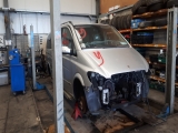 MERCEDES BENZ 220 V CDI AMBIENTE / E 2000-2007 BREAKING FOR SPARES  2000,2001,2002,2003,2004,2005,2006,2007      Used