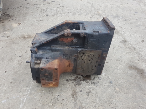  Deutz Agrotron 120 110 115 6.1 Deutz Agrotron 6.15 Transmision Housingpart Number
