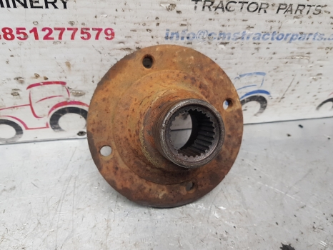  John Deere 6000 Series ZF 6400 Front Axle Input Flangeaxle Part List Number: 4475