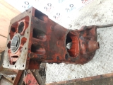 Deutz D 6806 Transmission Gearbox Housing 04302815, 04341333, 4308937  1974,1975,1976,1977,1978,1979,1980,1981Deutz D 6806 Transmission Gearbox Housing 04302815, 04341333, 4308937  04302815, 04341333, 4308937  6806 7206 6807 7007 7207 7807 6807C  7007C  7207C  7807C DX3.70SC  DX3.90SC DX3.70VC  DX3.90VC Transmission Gearbox Housing

Stamped numbers:
4308937;

Part number:
04302815, 04341333, 
 1437-020420-112933083 GOOD