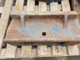 New Holland Ford, 8160, 60, Tm, Fiat M Series Main weight carrier block 87302955, 47129564, 47129560  New Holland TL70, TL80,TL100 Series Main weight carrier block 87302955, 47129560 87302955, 47129564, 47129560  TL100  TL70  TL80  TL90   GOOD
