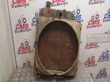 FORD 4600 Engine Water Cooling Radiator with Cowling 0000000  1975,1976,1977,1978,1979,1980,1981Ford Engine Water Cooling Radiator with Cowling  0000000  Assorted Ford Engine Water Cooling Radiator with Cowling.
Has few scratches. For parts.
Please check by photos and dimensions (mm):
Lenght: 470
Height: 550
Width: 60
Width Top: 85 1437-070418-121143058 VERY GOOD