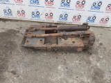 Case 5140 Pick Up Hitch Complete For Parts 1974120C5, 1974107C5, 220375A1  1990,1991,1992,1993,1994,1995,1996,1997,1998,1999,2000,2001,2002,2003,2004,2005Case 5140, 5120, 5130 Pick up Hitch For Parts 1974120C5, 1974107C5 1974120C5, 1974107C5, 220375A1  5120 5130 5140 5150   GOOD