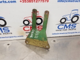 John Deere 3040 Retainer Bracket L37205, L36260  1980,1981,1982,1983,1984,1985,1986,1987,1988,1989,1990John Deere 3040, 3140, Retainer Bracket L37205, L36260  L37205, L36260  2040S 2140 2940 3040 3140 2141 2541 2941 Retainer Bracket
Genuine

Removed From: 3040

Part Number: L37205, L36260
 1437-130224-11423102 GOOD