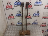 JCB 3CX Brake Pedals Assy 122/14700  1975,1976,1977,1978,1979,1980,1981,1982,1983,1984,1985,1986,1987,1988,1989Jcb 3cx Brake Pedals Assy 122/14700 12214700 LH 122/14600 12214600 RH 122/14700   3CX Brake Pedals Assy. Please see the photos.
To fit JCB 3CX.
122/14700 12214700 Left Pedal
122/14600 12214600 Right Pedal 1437-160218-141702071 VERY GOOD