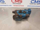 Ford 8340 Trailer Brake Valve Distributor 81874969, 1535108113  1992,1993,1994,1995,1996,1997,1998,1999Ford, New Holland 40, TS Trailer Brake Valve Distributor 81874969, 1535108113 81874969, 1535108113  5640 6640 7740 7840 8240 8340 TS100  TS110  TS115  TS80  TS90  Brake Valve Distributor

Is not complete. For parts only.

Part Number: 81874969;

Stamped part number: 1535108113
 1437-170523-153543081 VERY GOOD