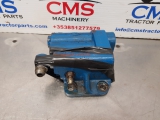 Ford New Holland 5610 Priority Valve E4NNK846AA, E4NNR947FA, E0NNR947BB, 83949225, E0NNK846AA  1980,1981,1982,1983,1984,1985,1986,1987,1988,1989,1990,1991,1992Ford 10 Series 6610 Priority Valve E4NNK846AA; E4NNR947FA;  E0NNK846AA E4NNK846AA, E4NNR947FA, E0NNR947BB, 83949225, E0NNK846AA  5110 5610 6410 6610 6810 7410 7610 7710 7810 7910 8210 Priority Valve

Removed from 5610 with remote valve

stamped numbers: E0NNK846AA

Part number:
E4NNR947FA, E0NNR947BB, 83949225 1437-180524-120404058 GOOD