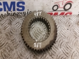 FORD 7610 Synchronizer Gear  1982,1983,1984,1985,1986,1987,1988,1989,1990,1991,1992Ford 10 Series 7810, 5610, 7610, 6710, 6410, 5900, 7910, 8210 Synchronizer Gear    1710 5110 5610 6410 6610 6710 6810 7410 7610 7710 7810 7910 8210 Synchronizer Gear
with Dual Power


To fit Ford models:

7810, 5610, 7610, 6710, 6410, 5900, 7910, 8210, 6610, 5110, 7710, 6810, 7410



Please check by photos 1437-191218-11101205 GOOD
