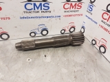 FORD 6640 Rear Axle Sun Shaft 82011125  1991,1992,1993,1994,1995Ford New Holland 40, TS Series 8340, 7840, 8240 Rear Axle Sun Shaft 82011125 82011125  5640 6640 7740 7840 8240 TS100  TS110  TS115  TS90  Rear Axle Sun Shaft

Length: 14.16 inches 
16 Teeth;
Splines 22/38

Part Number:
82011125 1437-201119-115138037 GOOD