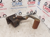 Ford 7610 Clutch Pedal 83960492, E4NN7N546AA12B, E4NN7D082BC  1970,1971,1972,1973,1974,1975,1976,1977,1978,1979,1980,1981,1982,1983,1984,1985Ford 7610 10 Series Clutch Pedal 83960492, E4NN7N546AA12B, E4NN7D082BC  83960492, E4NN7N546AA12B, E4NN7D082BC  5610 6410 6610 7410 7610 7810 Clutch Pedal Complete
Q and SQ cab. Please check by the pictures

Part Numbers :
Pedal: E4NN7N642AA, E4NN7N642AB, 83960492;
Support: E4NN7N546AA12B;
Rod: E4NN7D082BC, E6NN7D082EA;
 1437-240720-125200059 GOOD