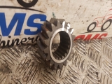NEW HOLLAND TM125 PTO Driven Gear 540 rpm 5151267  2000,2001,2002Ford New Holland Fiat TM125, 60, TM, M, F Series PTO Driven Gear 540 rpm 5151267 5151267  F100 F100DAL F100DT F100FINO F110 F110DT F115 F115DT F120 F120DT F130 F130DT F140 F140DT M100 M115 M135 M140 TM115  TM125  TM135  TM150  TM165  PTO Driven Gear 540 rpm
Z17
To fit Fiat, Ford, New Holland models:

Part number:

5151267 1438-070919-145335065 VERY GOOD