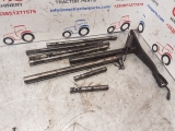 FIAT 90-90 Transmission Shift Rail Rods  1984,1985,1986,1987,1988,1989,1990,1991Fiat 90-90, 100-90, 110-90, DT Transmission Shift Rail Rods    100-90DT 110-90DT 90-90DT Transmission Shift Rail Rods

Please check by the photos

 1438-290420-150053081 GOOD