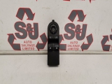 Vauxhall Zafira Life 16v E4 4 Dohc Mpv 5 Doors 2005-2014 Electric Window Switch (front Driver Side) 13137807 2005,2006,2007,2008,2009,2010,2011,2012,2013,2014Vauxhall Zafira B 05-14 o/s off driver right Electric Window Switch 13137807 13137807     GOOD