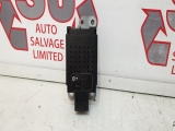 Volkswagen Golf Mk5 2003-2009 Aerial Amplifier 2003,2004,2005,2006,2007,2008,2009Volkswagen Golf Mk5 2003-2009 Aerial Amplifier 1K6035570F     GOOD