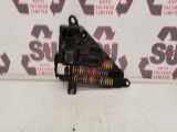 Bmw 520 5 Series E61 2007-2010 1995 Fuse Box (body Ecu) 6906619 2007,2008,2009,2010Bmw 5 Series E61 07-10 2.0 diesel Power Distribution Fuse Box Boot 6906619 6906619     GOOD
