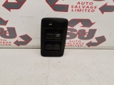 Nissan Qashqai Tekna Dci 4wd E4 4 Dohc Suv 5 Doors 2007-2013 Electric Window Switch (front Driver Side) 25401JD00A 2007,2008,2009,2010,2011,2012,2013Nissan Qashqai 07-13 o/s off driver right window switch 25401JD00A 25401JD00A     GOOD